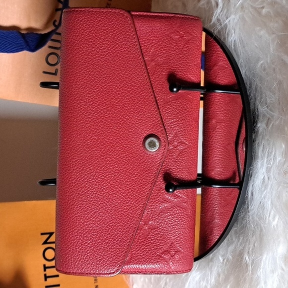 Louis Vuitton Empreinte Curieuse Red Wallet EUC - Picture 1 of 17